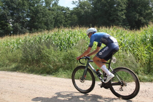doorkomst Hulleweg 2024 - Ronde van de Achterhoek ©Wolf Harteveld